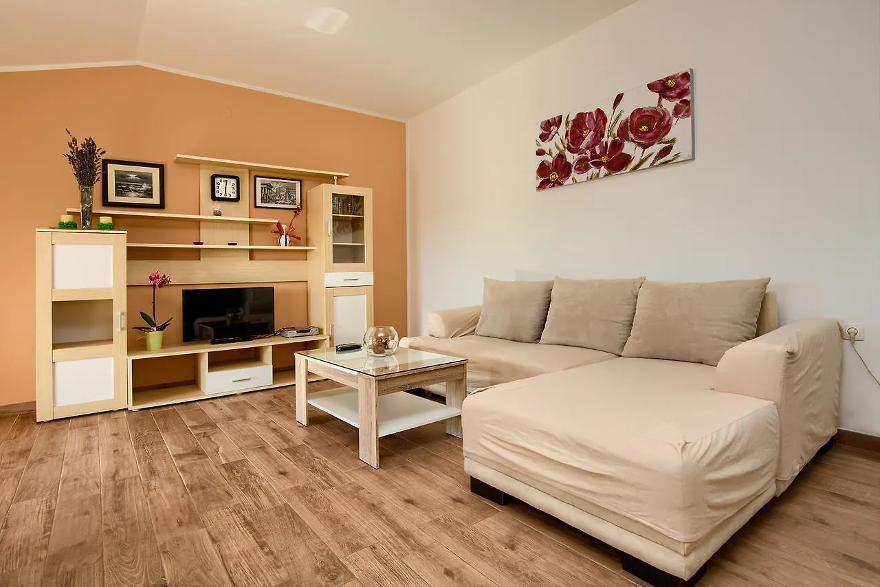 Apartment Mikulic Pula