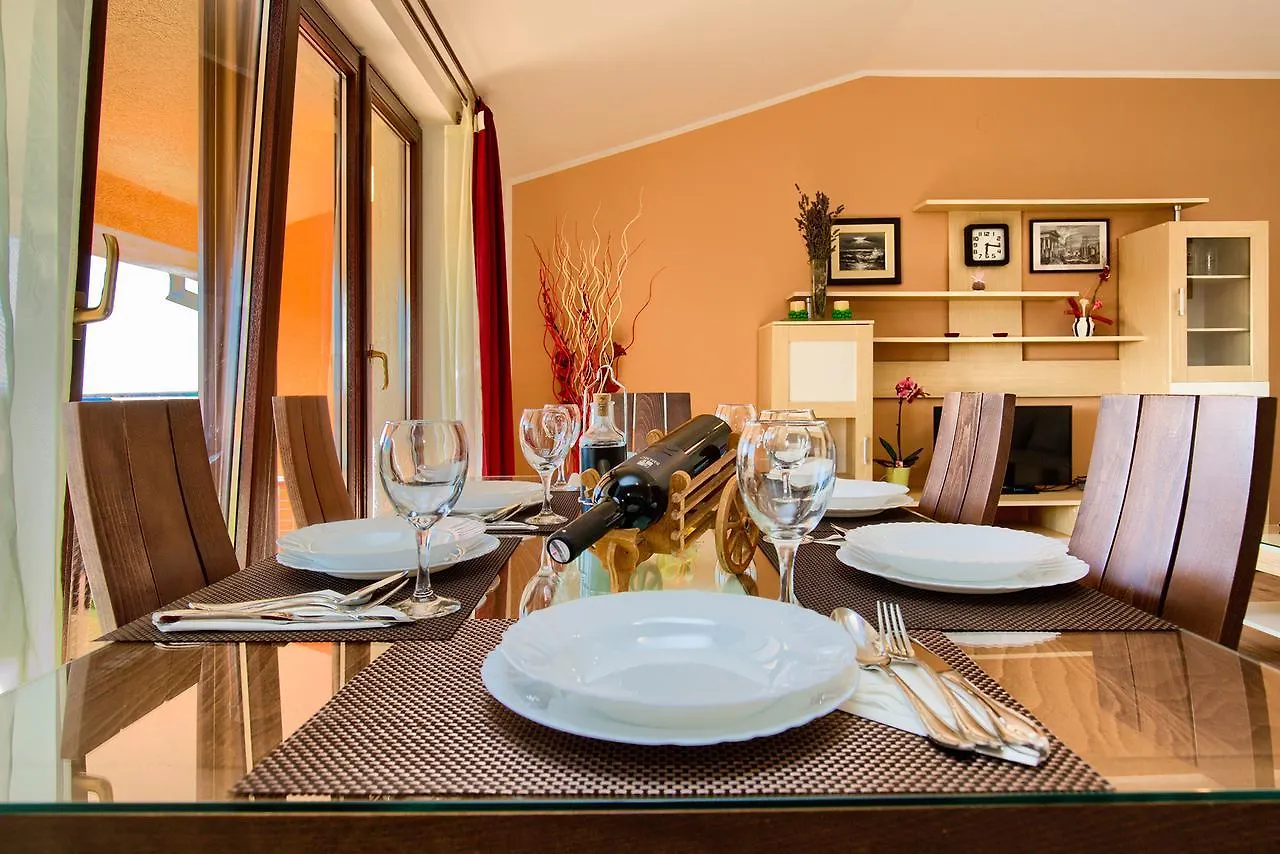 Apartment Mikulic Pula